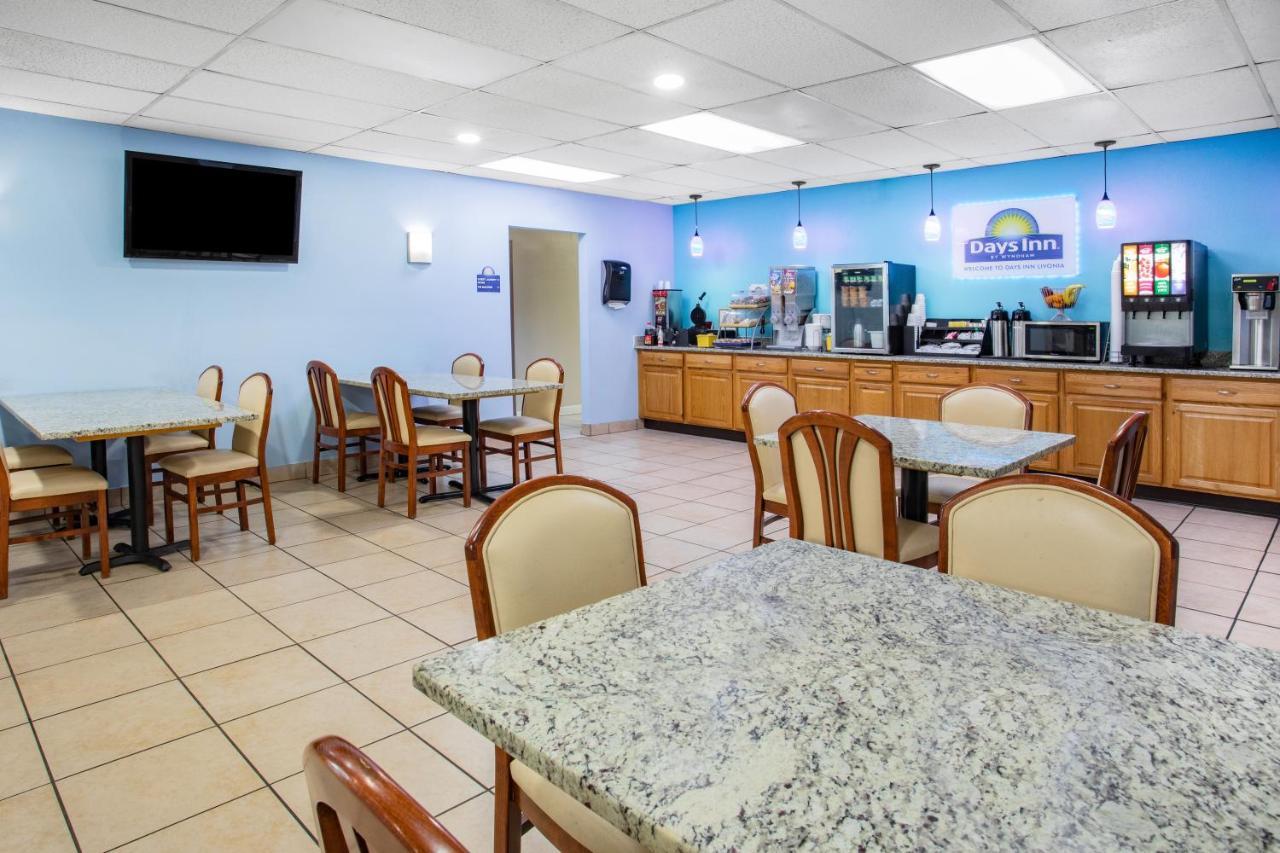 Travelodge By Wyndham Livonia Canton Novi Detroit Area Exterior photo